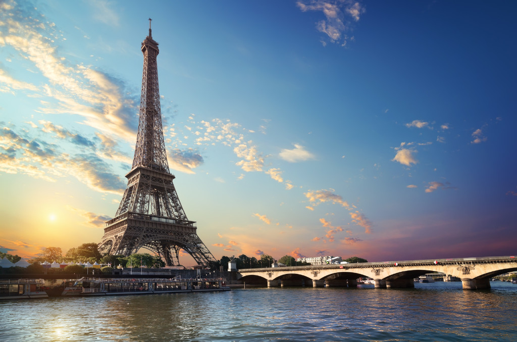Miniaturbild Paris Eiffelturm mit Steinbrücke