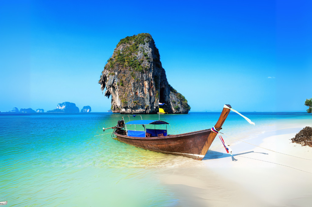 Miniaturbild Thailand, Langboot vor Felsen